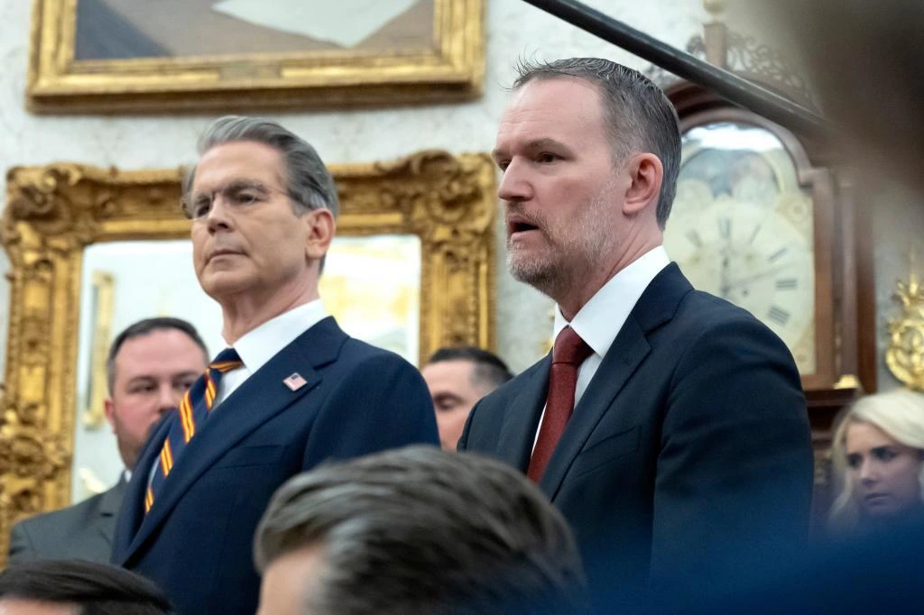 El secretario del Tesoro de EEUU: "Los españoles están poniendo en riesgo la vida de los estadounidenses"