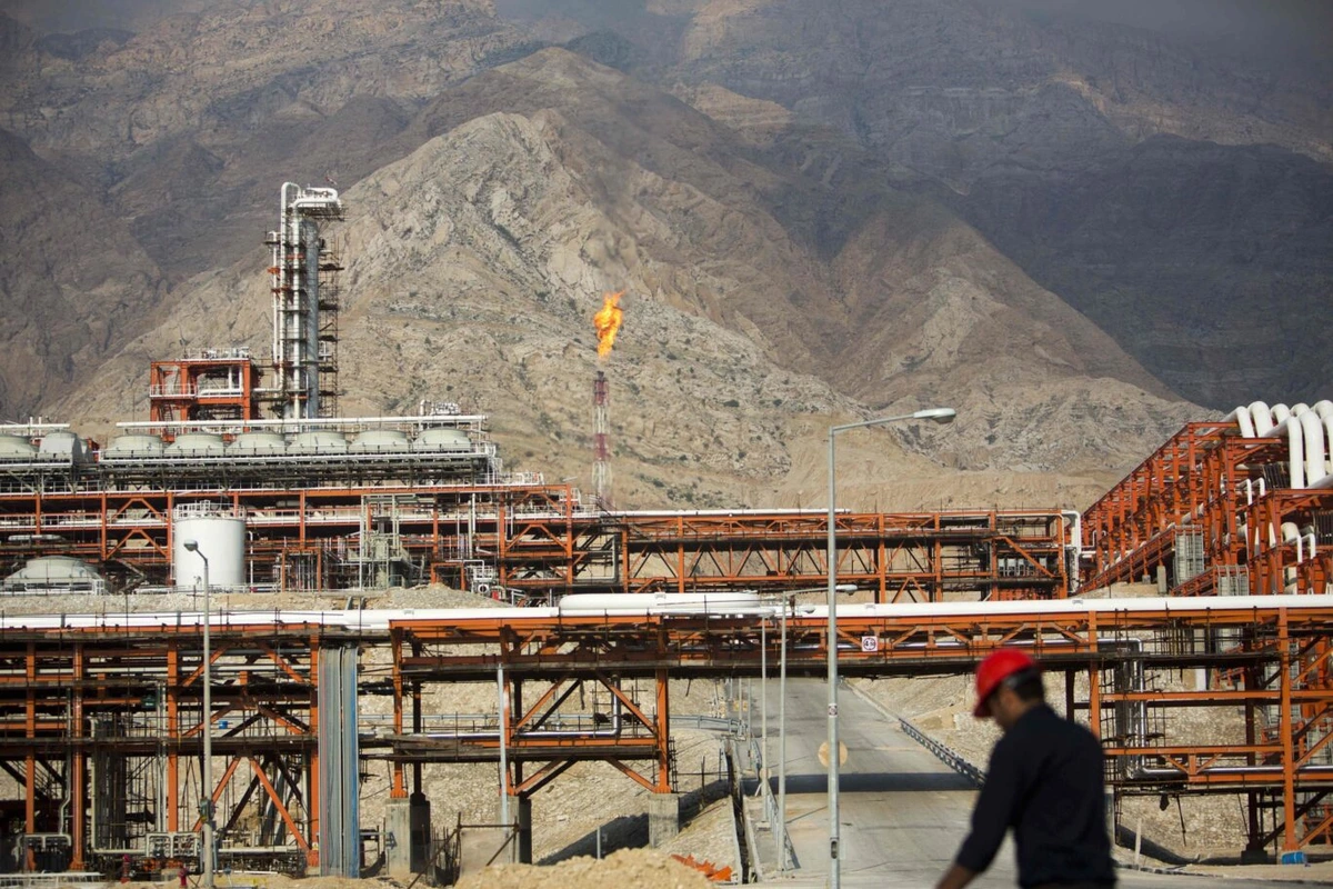 Irán advierte de que el ataque contra su yacimiento de gas desencadenará una "guerra económica a gran escala"
