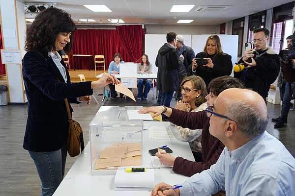 Elecciones Castilla y León 2026, última hora del 15M en directo | La participación sube al 12,6%, 1,3 puntos por encima de 2022