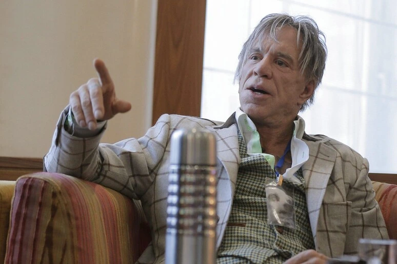 Mickey Rourke sfrattato per non aver pagato l'affitto