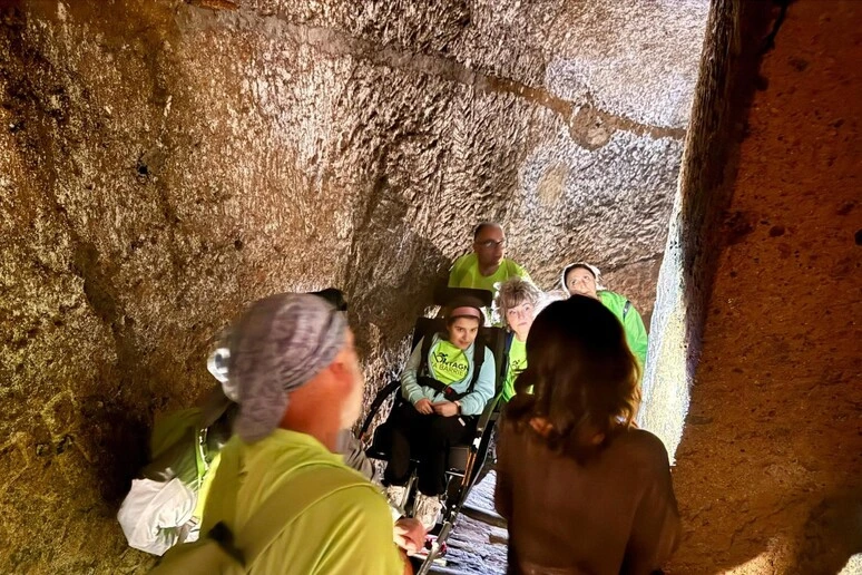 Il sogno di Giulia, nel pozzo di San Patrizio senza camminare