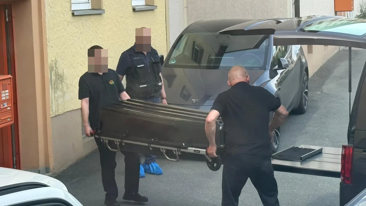 Tötungsdelikt in Oberfranken: Mann (31) tot, Frau (25) festgenommen