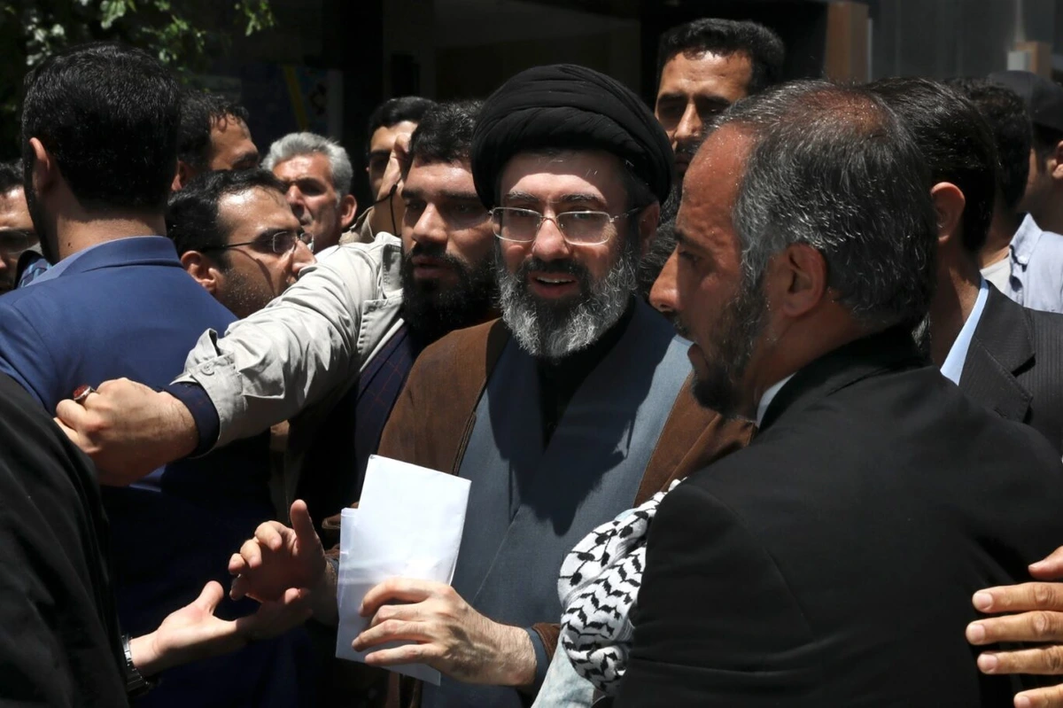 Irán escoge al hijo de Jamenei como líder supremo, un desafío directo a Trump