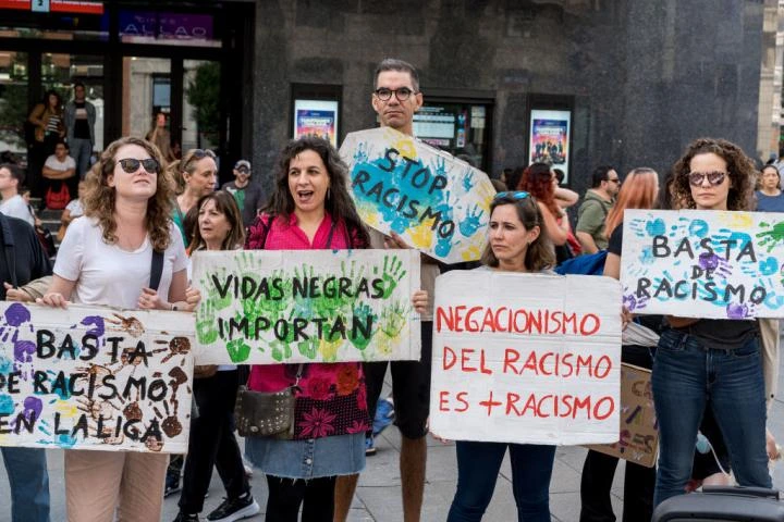 Alarma en Europa: niveles "preocupantes" de discurso de odio y acoso a quienes lo combaten