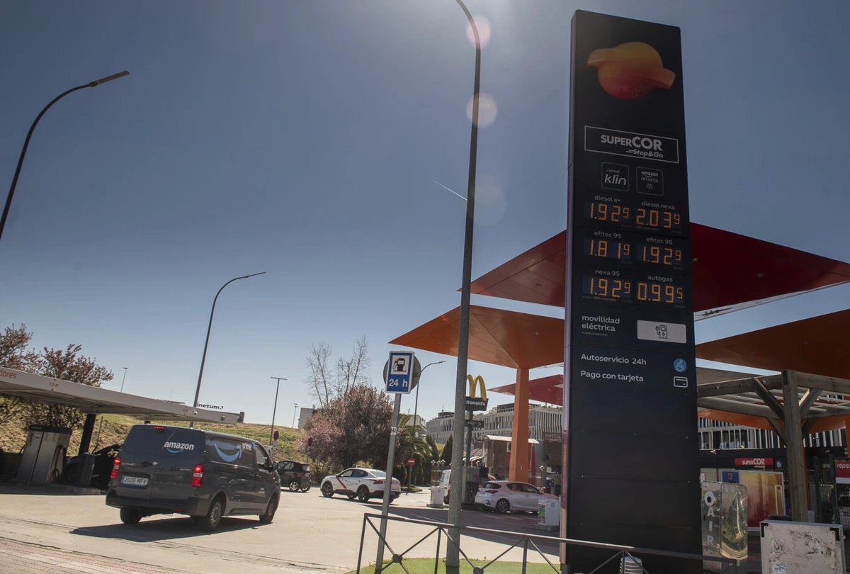 Repsol abre la guerra de precios y dobla los descuentos a sus clientes más fieles ante la escalada por la guerra en Irán