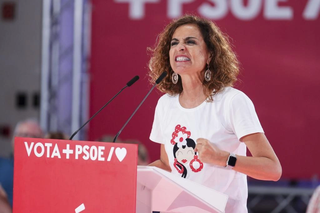 El PSOE está "convencido" de que Montero exprima sus cargos en Madrid pese al desastre del precedente con Alegría