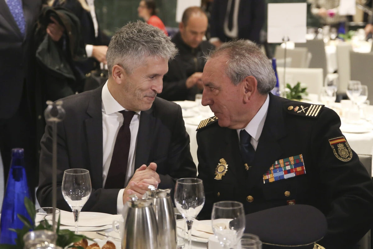 Sánchez convierte a Marlaska en un intocable pese a las polémicas: "Es un hombre de confianza del presidente"
