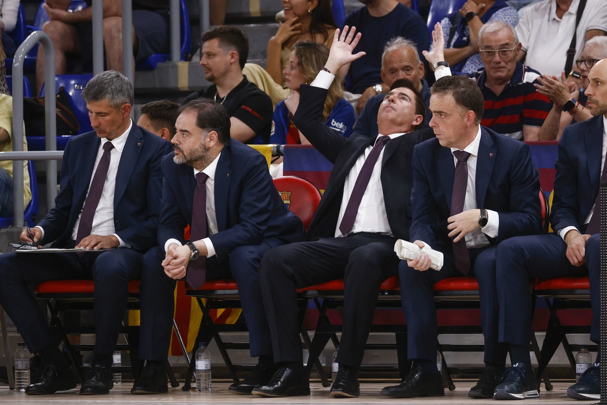 "Hemos hecho el ridículo": el Barça se hunde ante el Valencia y se complica su camino en los playoffs