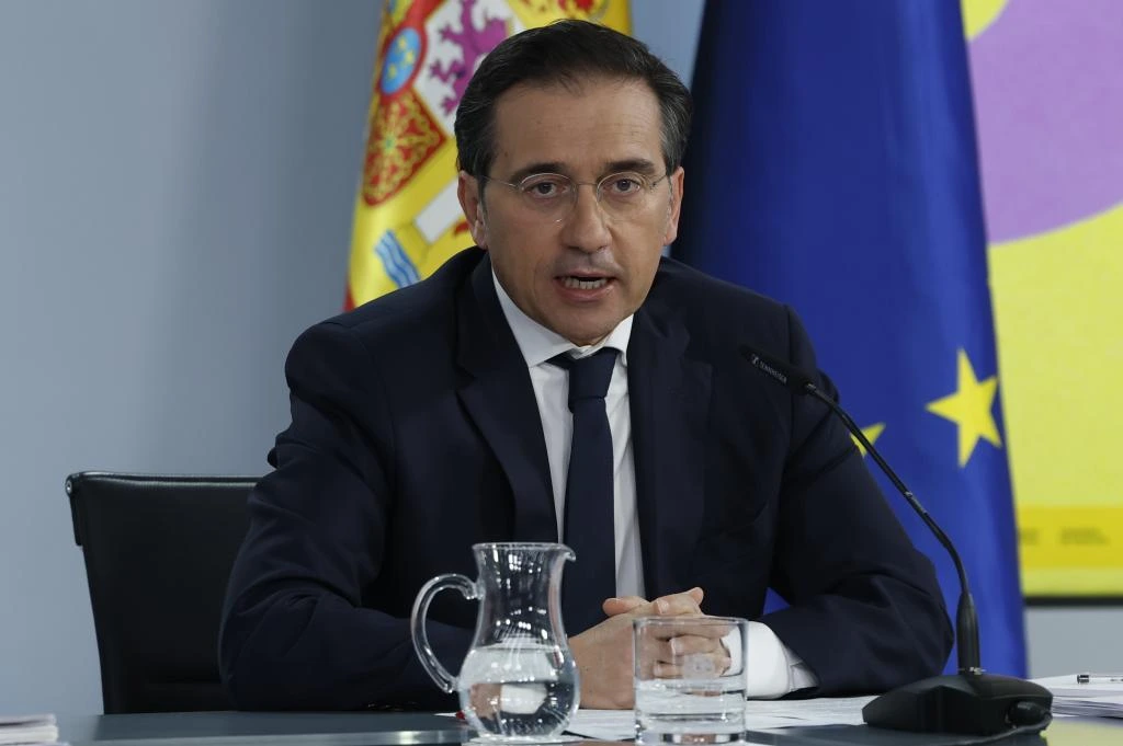 El Gobierno anuncia la puesta en marcha de "operaciones de evacuación" de españoles en Oriente Próximo