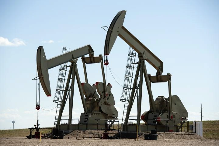 EEUU empieza a perforar a la desesperada para abrir nuevos pozos petrolíferos: el estrecho de Ormuz va camino de llevar tres meses cerrado