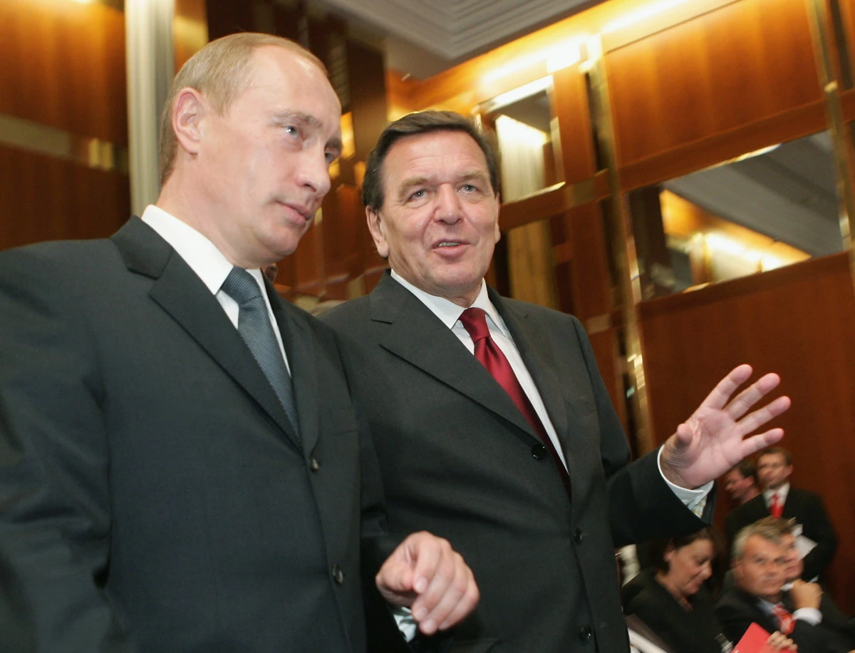 The ex-German chancellor and Putin’s ‘buddy’ who Russia want to mediate Ukraine peace talks