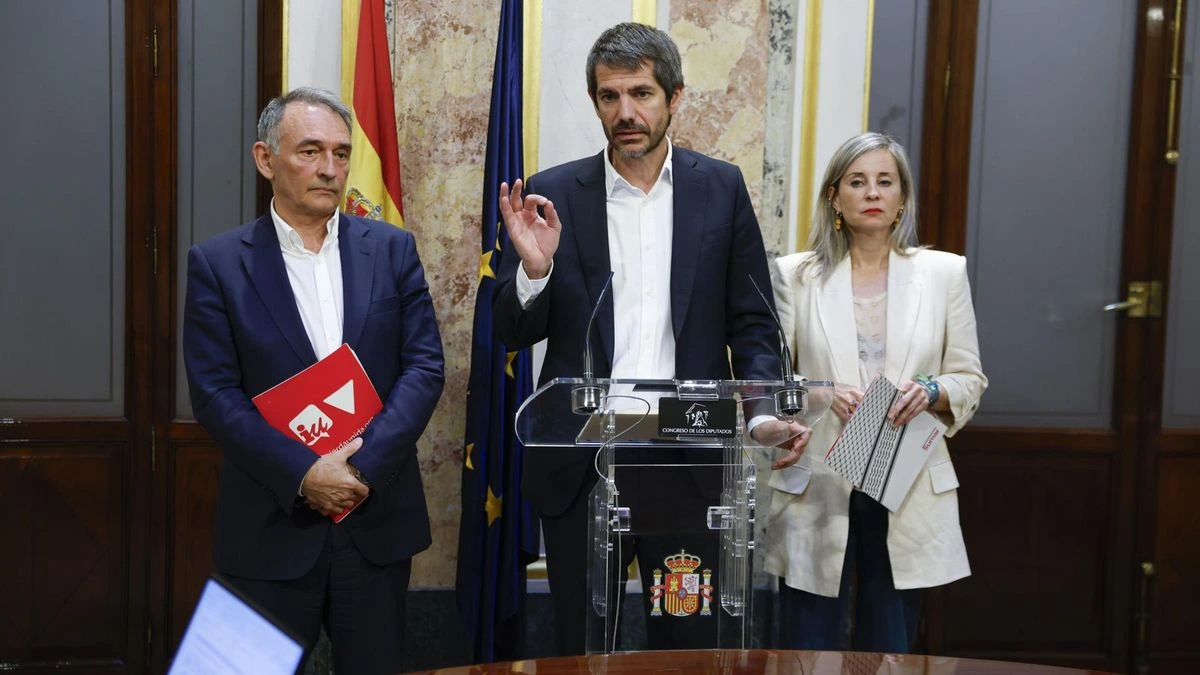 Sumar registra una ley para quitar la paga vitalicia a los expresidentes que hagan negocios privados tras salir de la Moncloa