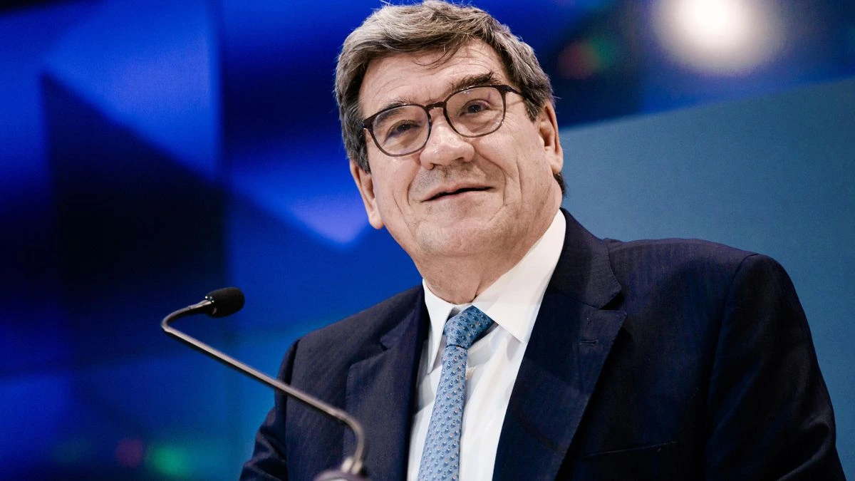 Escrivá avisa a los bancos: deben ser prudentes en la concesión de hipotecas y créditos aunque “no estamos en 2008”