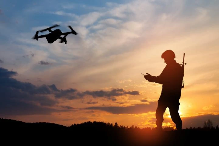 Adiós a los grandes batallones de tanques: el 80% de la letalidad en el futuro vendrá de los drones