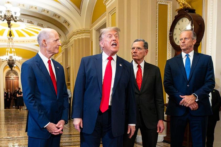 Fisuras en el Capitolio: Trump exige unidad a los republicanos tras un tenso enfrentamiento por el acuerdo con Irán