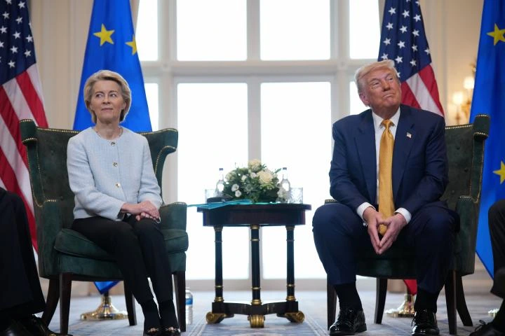 Hace un año los europeos se arrodillaron ante Donald Trump, ahora están trabajando para darle la espalda
