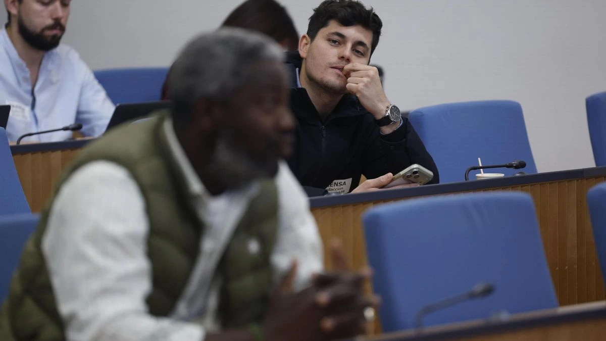 La Policía impide la entrada de Vito Quiles y Bertrand Ndongo en el Congreso para participar en una jornada de Vox