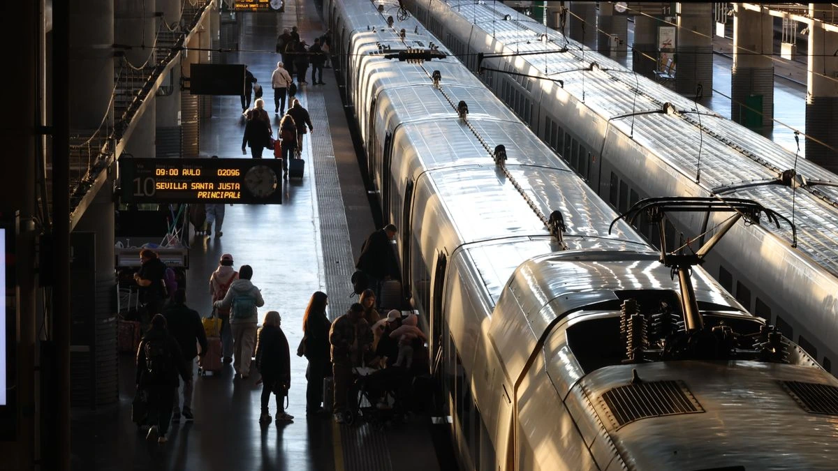 320 trenes cancelados y servicios mínimos del 73% en alta velocidad: así afectará a los viajeros la huelga de Renfe de este lunes