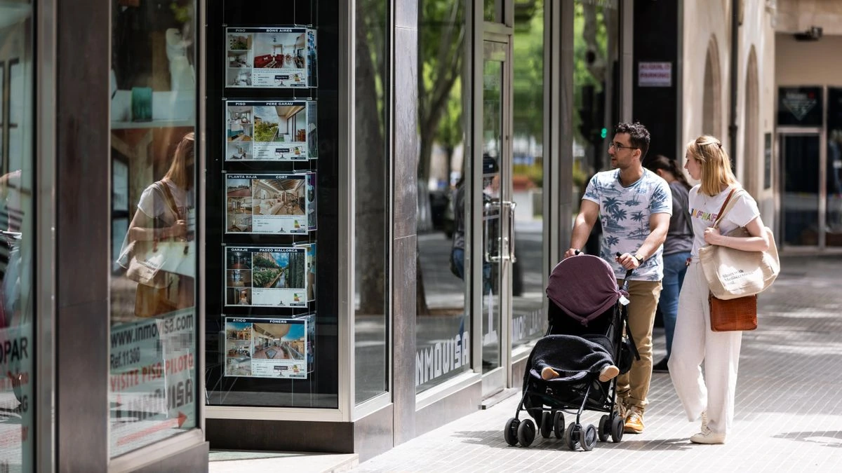 Baleares y Madrid exigen 15 años íntegros de sueldo para comprar una vivienda