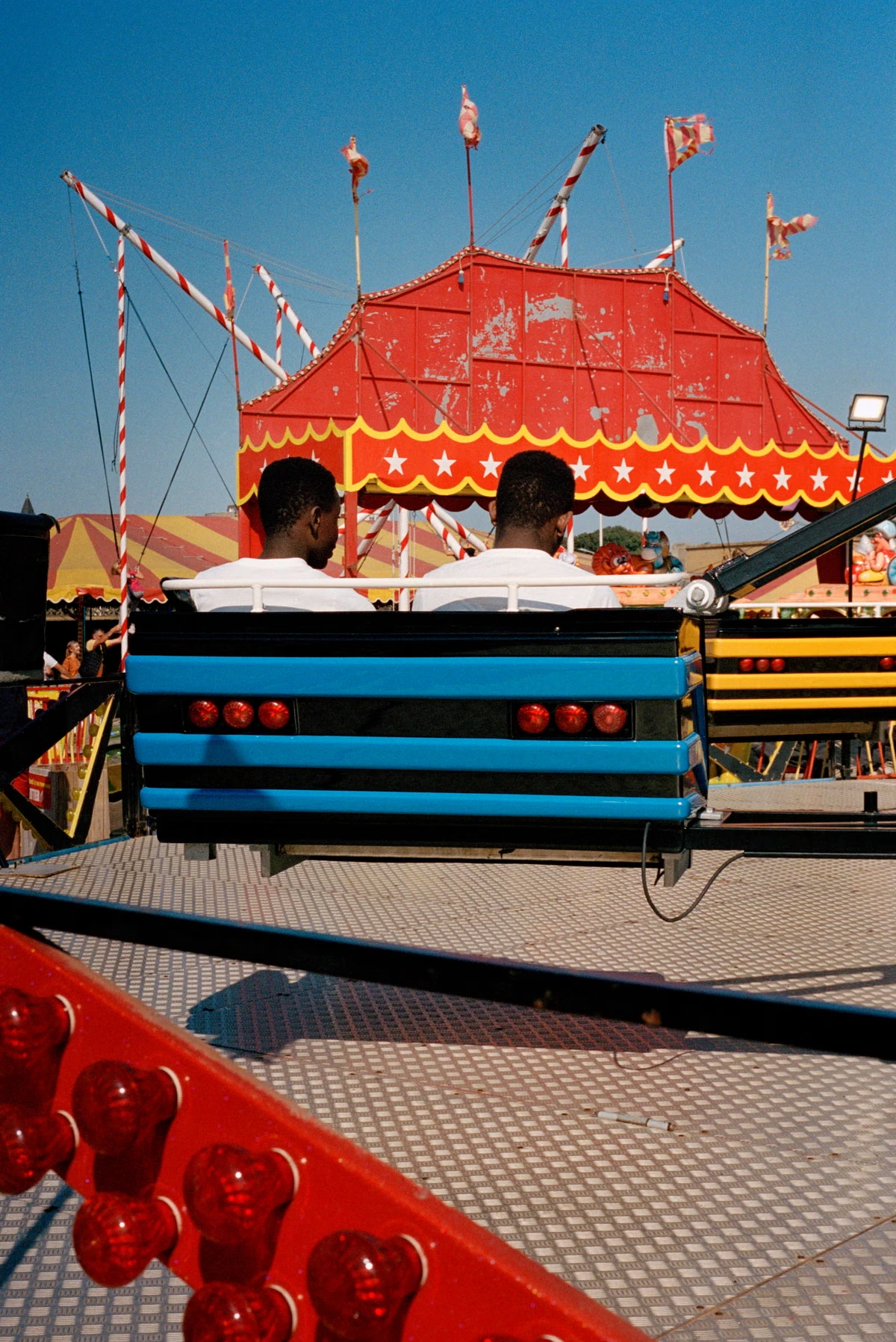 Twins in a spin at the great British seaside: Sophie Green’s best photograph