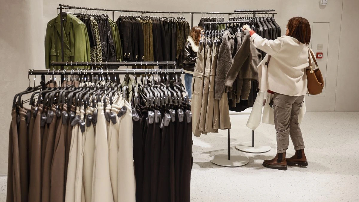 Inditex pacta una subida salarial del 12% hasta 2028 para casi 30.000 empleados de sus tiendas en España