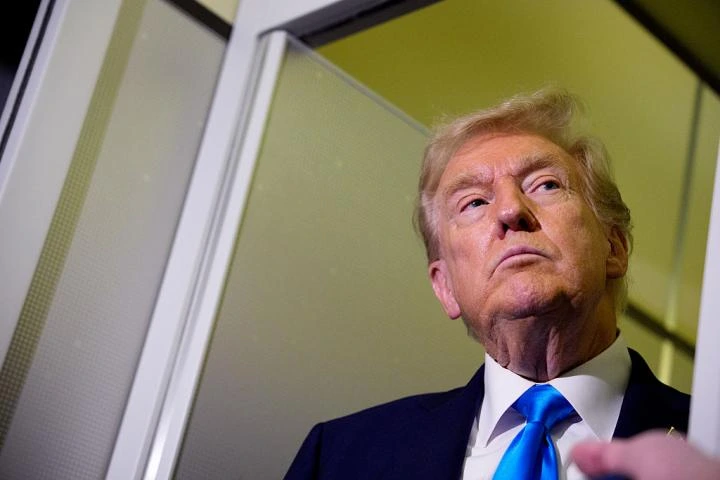 Trump denuncia un ataque de Irán a uno de sus helicópteros en Ormuz y promete réplica: "EEUU debe, necesariamente, responder"