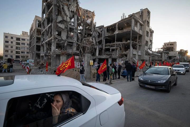 El Ejército de Israel ataca "objetivos militares" en el oeste y centro de Irán
