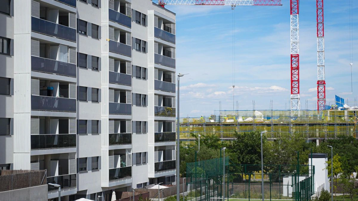Avalon, gestora del Plan Vive de Ayuso, recuerda a sus inquilinos que no tienen derecho a compra ante una posible venta