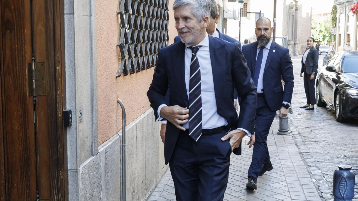 Marlaska mantiene la confianza en la directora de la Guardia Civil: “No tuvo con Leire ninguna conversación relativa a la trama”