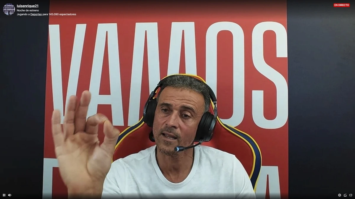 Las chanclas de Piqué, el avión de Lopetegui, el Twitch de Luis Enrique... el interminable anecdotario de los últimos Mundiales de España