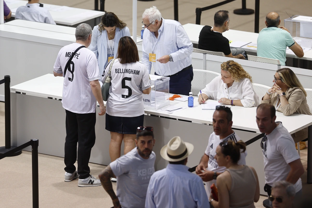 Más lío en el voto por correo, con 1.500 papeletas impugnadas: "Esto en el Real Madrid no puede ser"