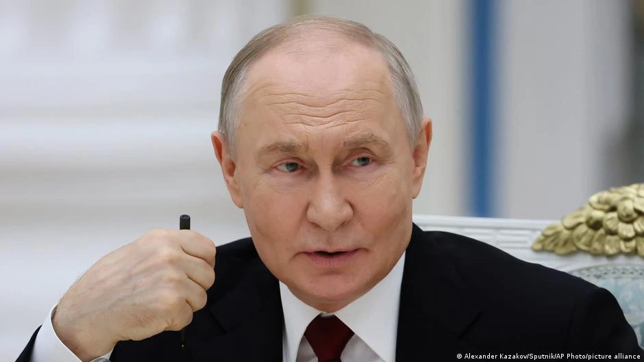 Putin acusa a Ucrania de querer "dividir" a los rusos