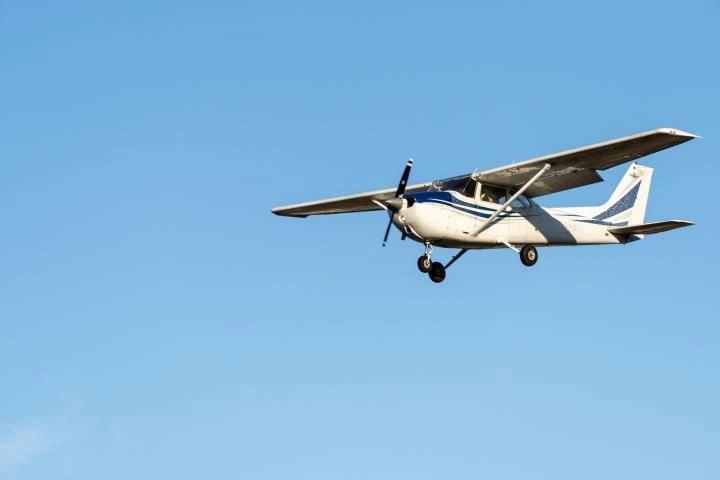 Al menos 11 muertos tras estrellarse una avioneta en el este de Francia