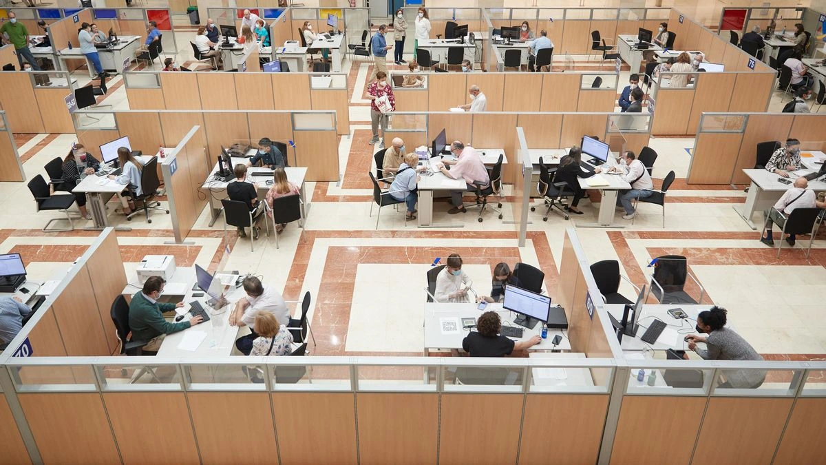 El Gobierno desbloquea la jubilación parcial de los empleados públicos de todas las Administraciones