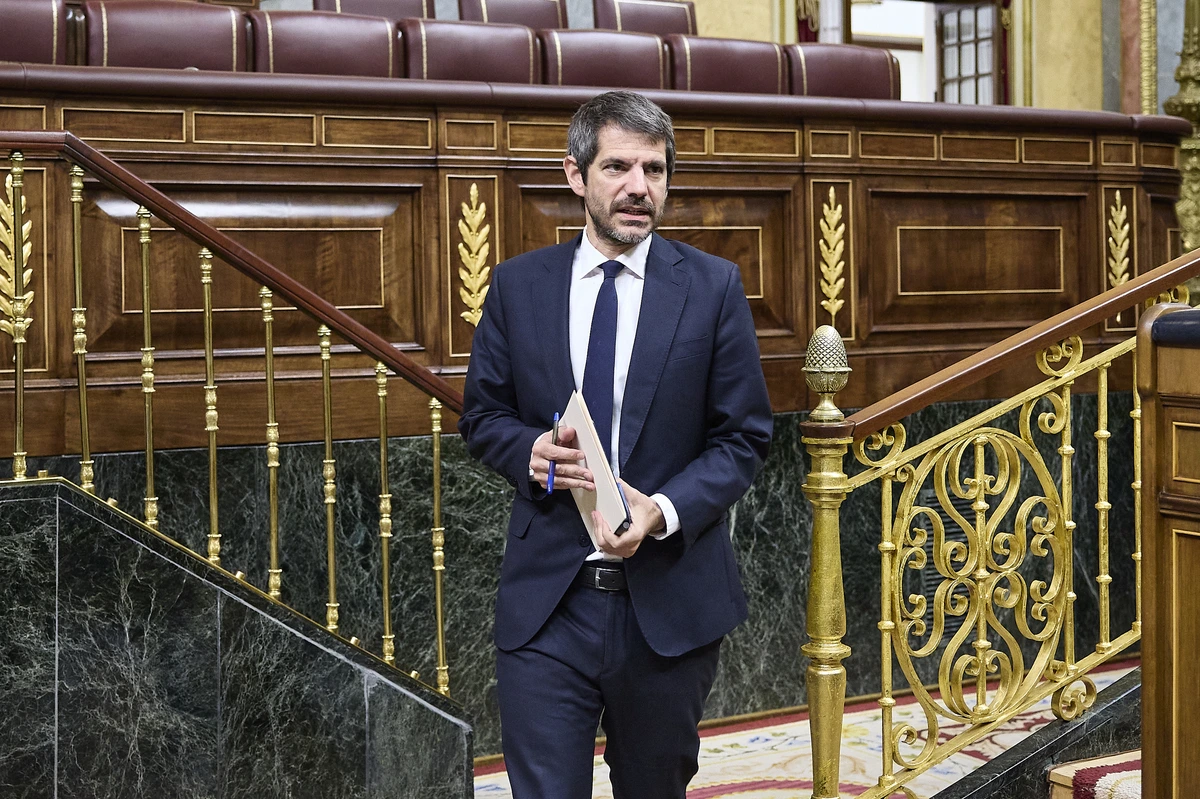 Junts desbloquea la Ley del Cine de Urtasun tras ceder el Gobierno más competencias a la Generalitat y darle una especial protección al catalán para recibir ayudas