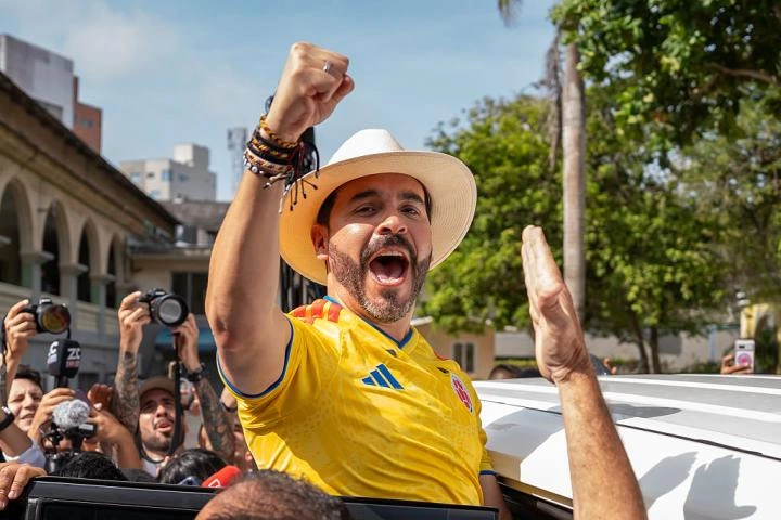 De la Espriella, el paracaidista ultra que hace de la mano dura su programa para Colombia
