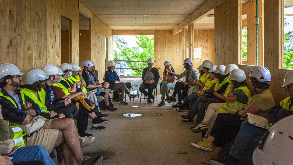 La vivienda cooperativa reclama mejoras fiscales y denuncia el “absurdo” de pagar más impuestos que las socimis