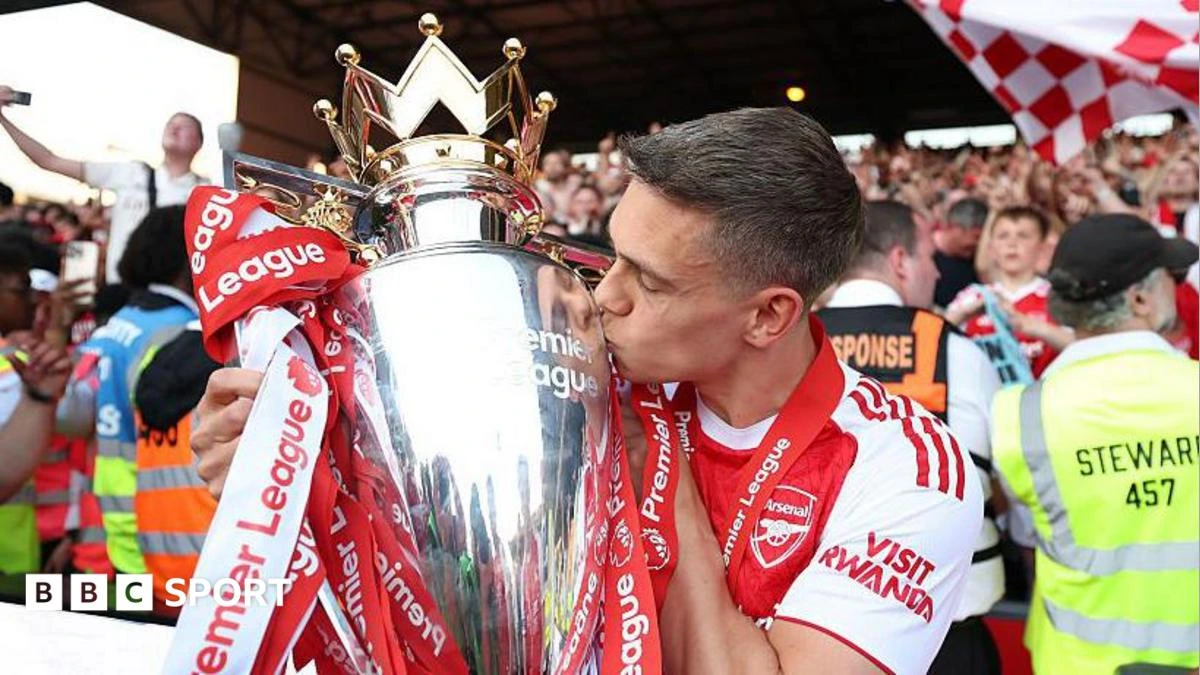 Arsenal forward Trossard joins Besiktas for £15.3m