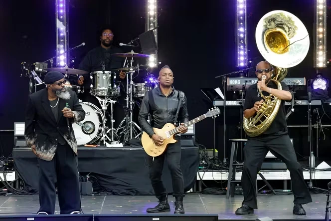 The Roots réussit son come-back à Paris, après quatorze ans d’absence