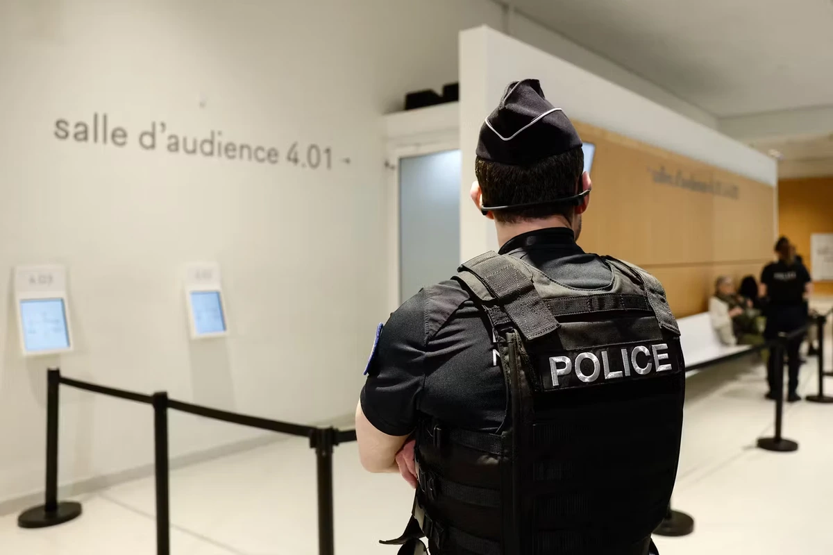 Violences sexuelles dans le périscolaire à Paris : un ex-animateur condamné à 18 mois de prison avec sursis