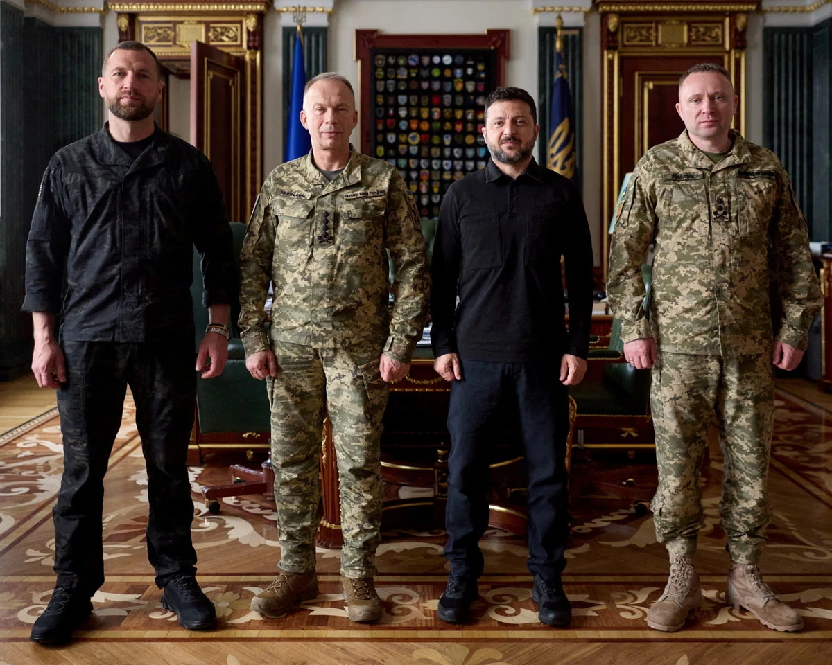 Zelenskyy under growing pressure to reinstate sacked defence minister