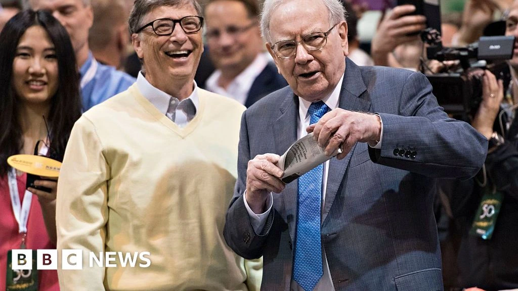 Buffett calls Bill Gates relationship with Epstein 'distasteful'