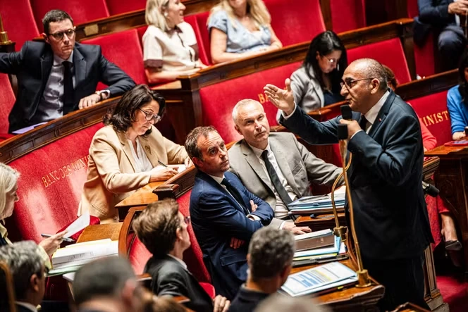 Présomption d’usage légitime des armes pour les forces de l’ordre : une pétition sur le site de l’Assemblée nationale dépasse les 500 000 signatures