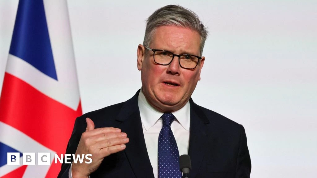 Starmer on final trip to Ukraine as PM pledges UK's 'cast-iron' support