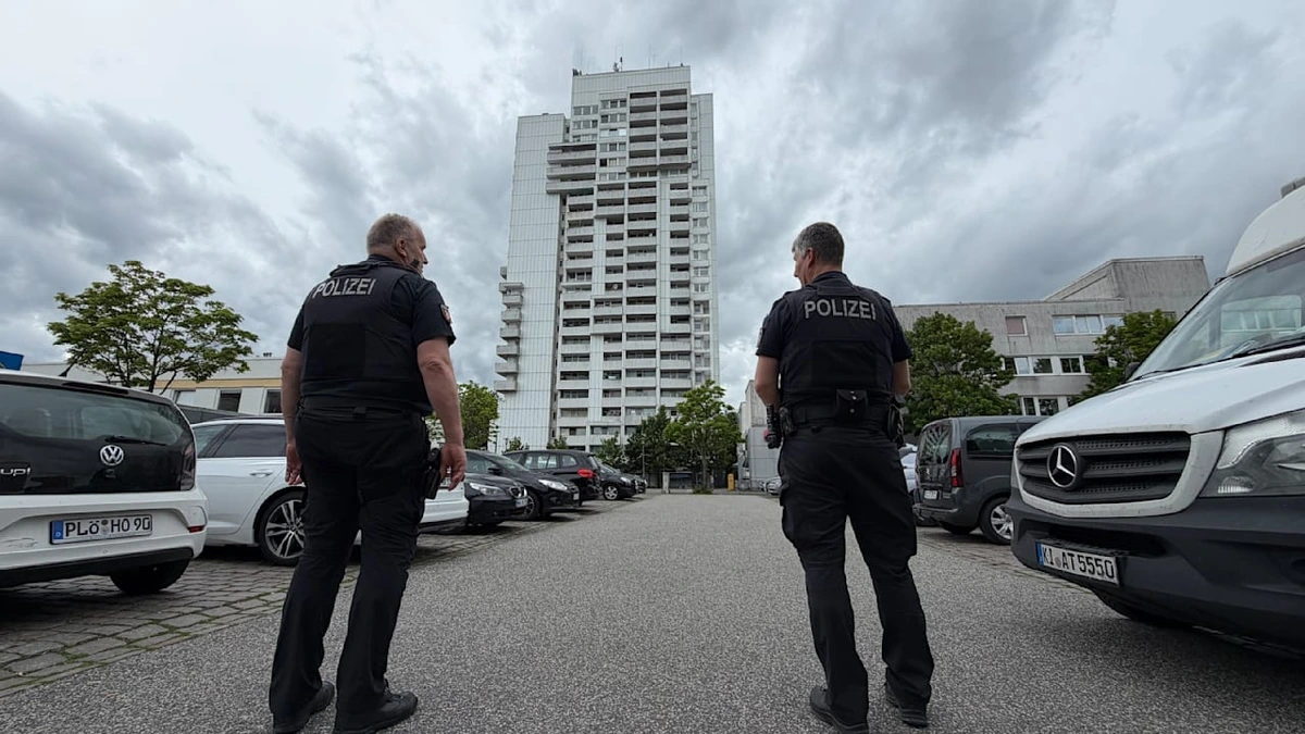 Razzia im Hochhaus „Weißer Riese“ in Kiel! Jetzt müssen alle zum DNA-Test