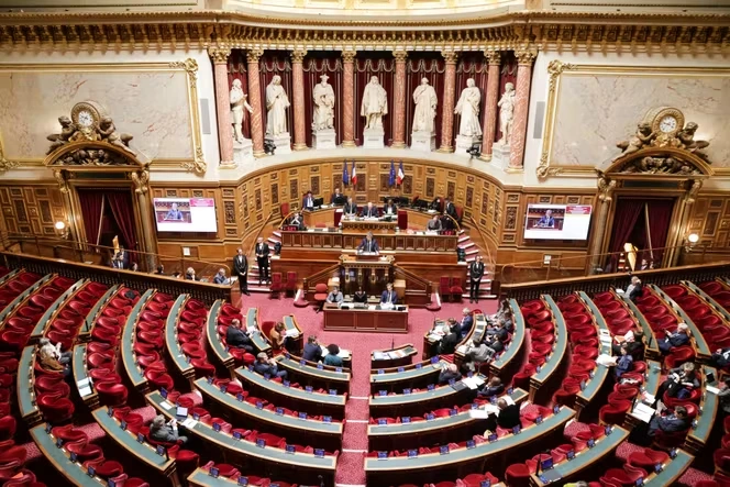 Loi d’urgence agricole : le Sénat adopte une version nettement remaniée par la droite, incertitudes sur l’avenir du texte