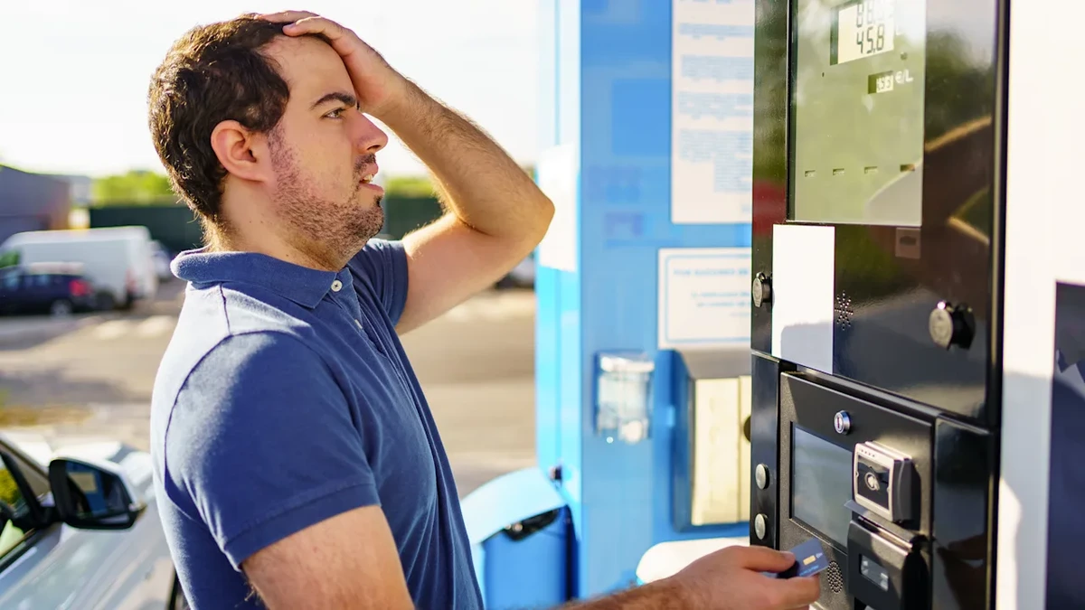 2,15 Euro für den Liter E10: Wer verdient an unserem Sprit?