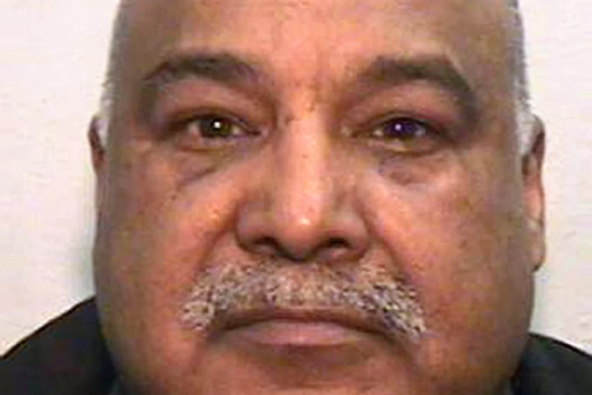 Mahmood issues plan to close loophole blocking deportation of Rochdale grooming gang leader