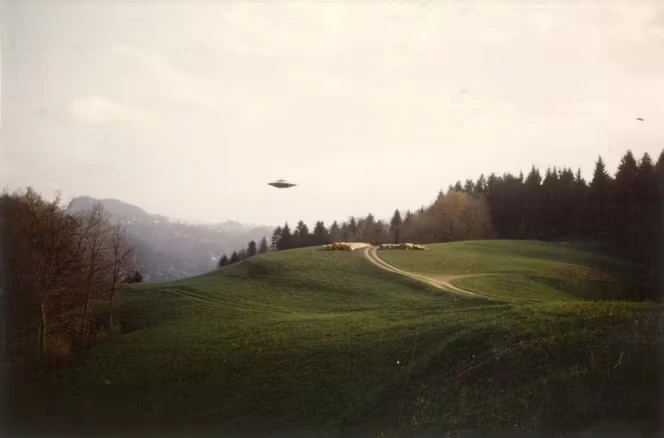 Aux Rencontres de la photographie d’Arles, l’exposition « Nous ne sommes pas seuls » explore la fabrique d’images extraterrestres