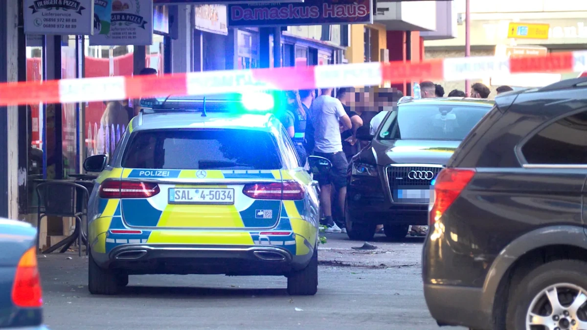 „Familiäre Streitigkeiten“: 60 Syrer prügeln sich vor Imbiss